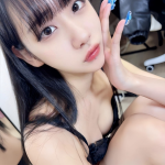 【超話題】長腿女神沫子（もこ）21歳登場！キュッと引き締まった小蠻腰に釘付け🔥